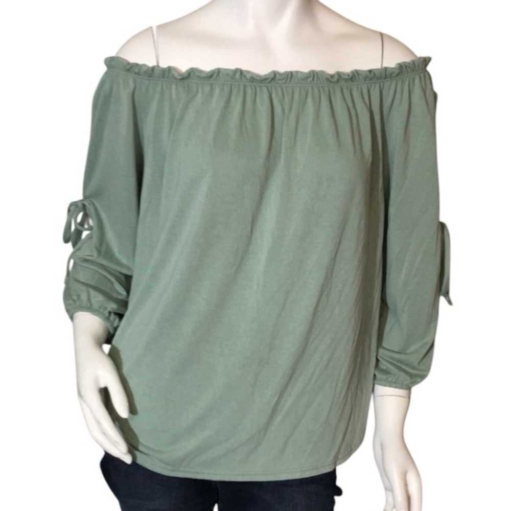 B4- Size Small - LAVENDER FIELD Anthropology - Off The Shoulder Top